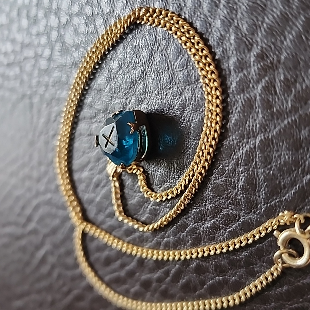Vtg Necklace